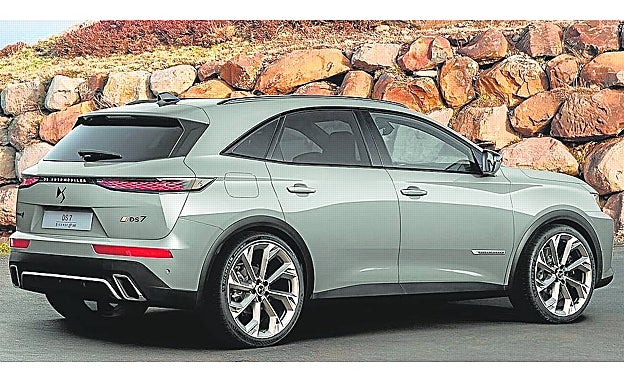 La trasera cuenta con unas líneas más deportivas que su predecesor.