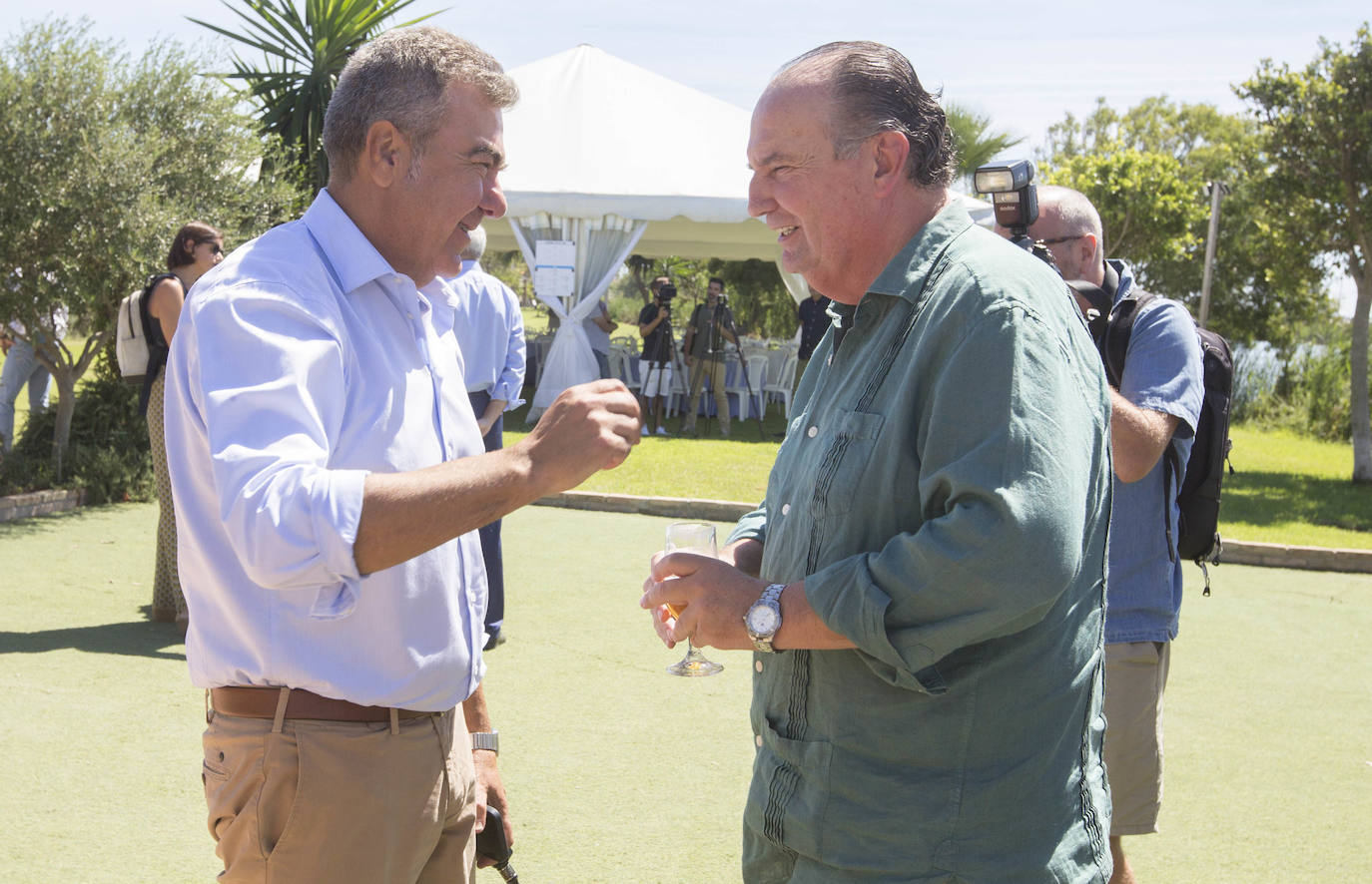 Fotos: Cita de los empresarios valencianos en la Albufera