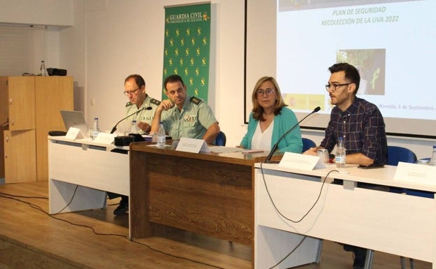 Presentación de la campaña de seguridad, este jueves en Novelda. 