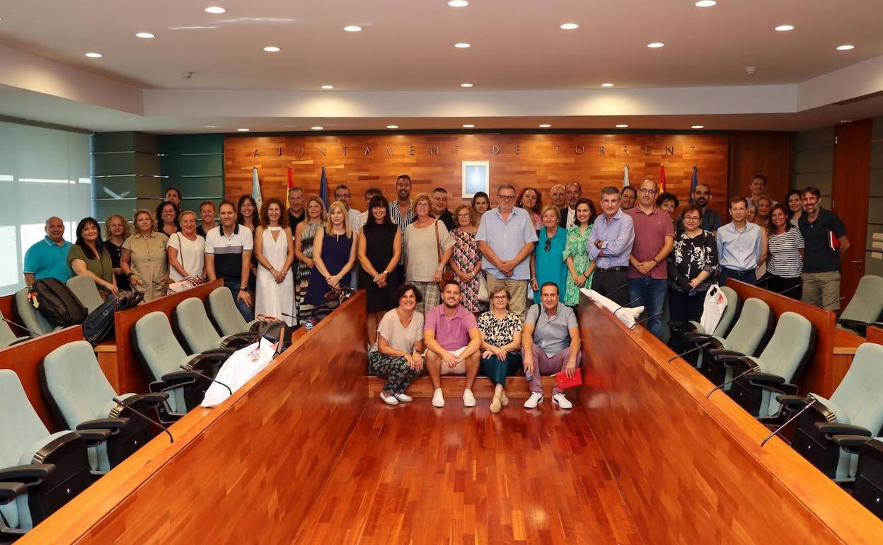 Los representantes de los centros educativos tras la reunión. 