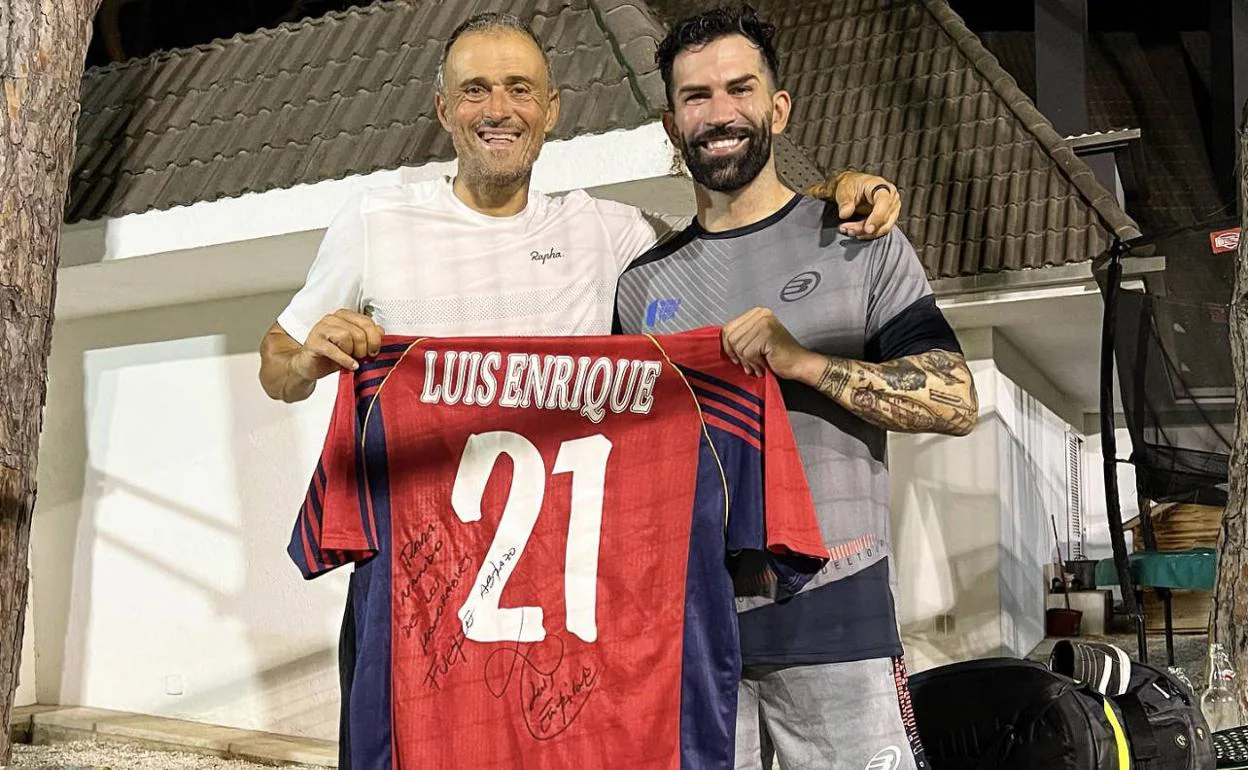 Fernando Díaz con Luis Enrique esta misma semana en su casa de Barcelona.