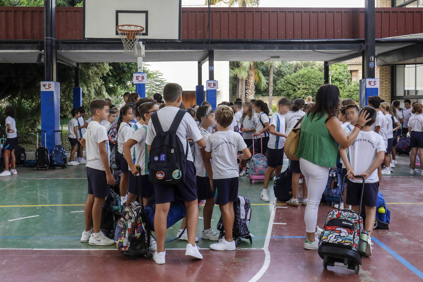 Fotos: Los niños regresan al colegio este lunes 12 de septiembre