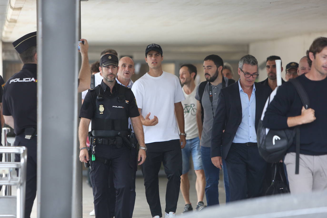 Carlos Alcaraz en su llegada a Valencia