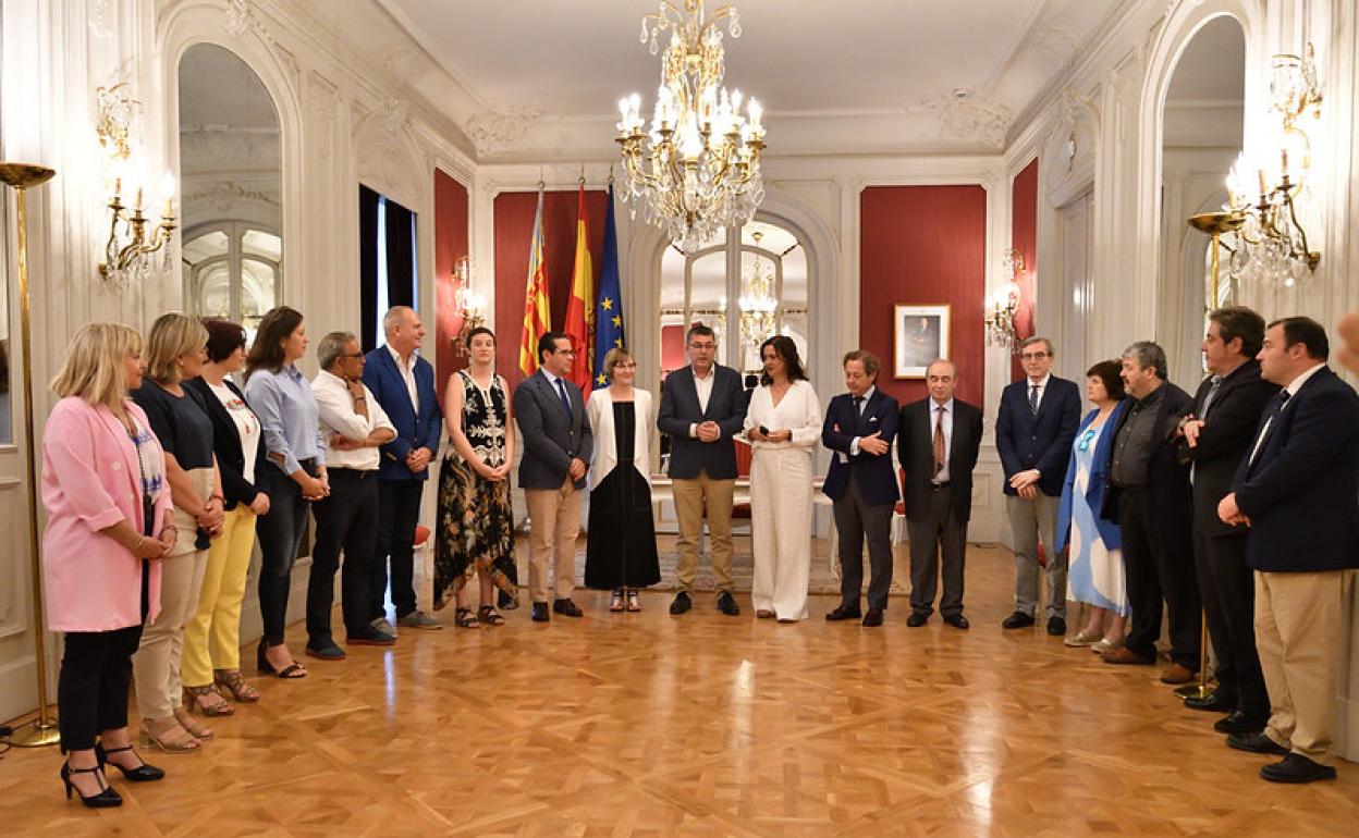 Entrega del informe anual del Consell Jurídic en Les Corts, el pasado mes de julio. 