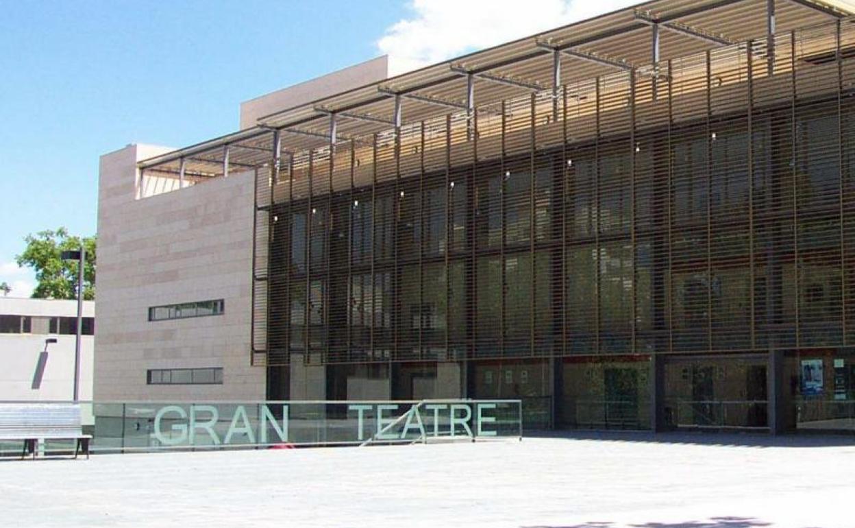 La concejala de Gran Teatre ha presentado la programación de otoño. 