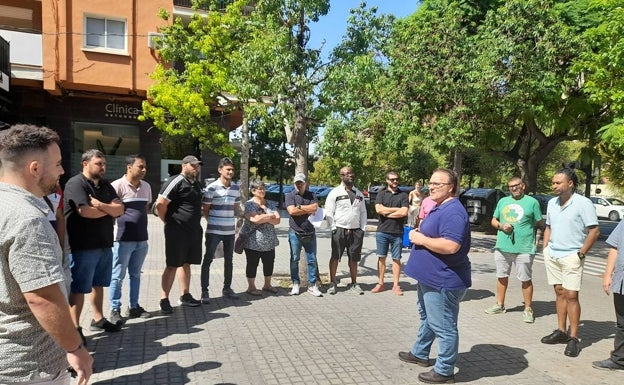 Reunión de un grupo de hosteleros de plaza de Honduras y adyacentes y Ciudad Jardín. 