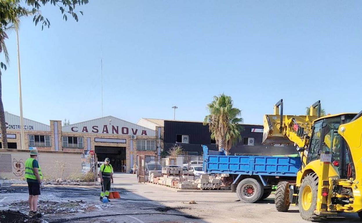 Los trabajos de adecuación de los terrenos. 