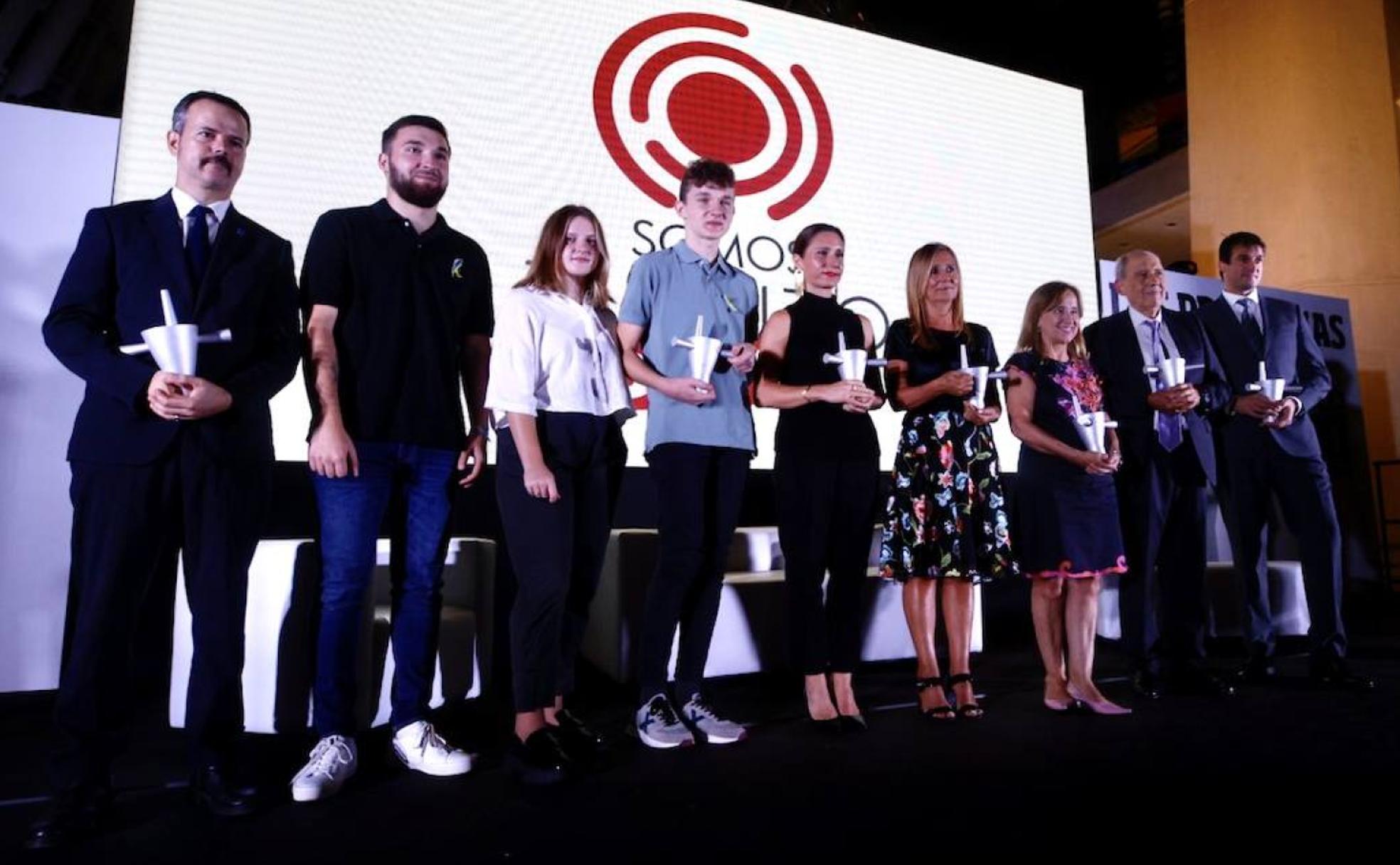 Los premiados en la gala que se ha celebrado en el Museo de las Ciencias Príncipe Felipe. 