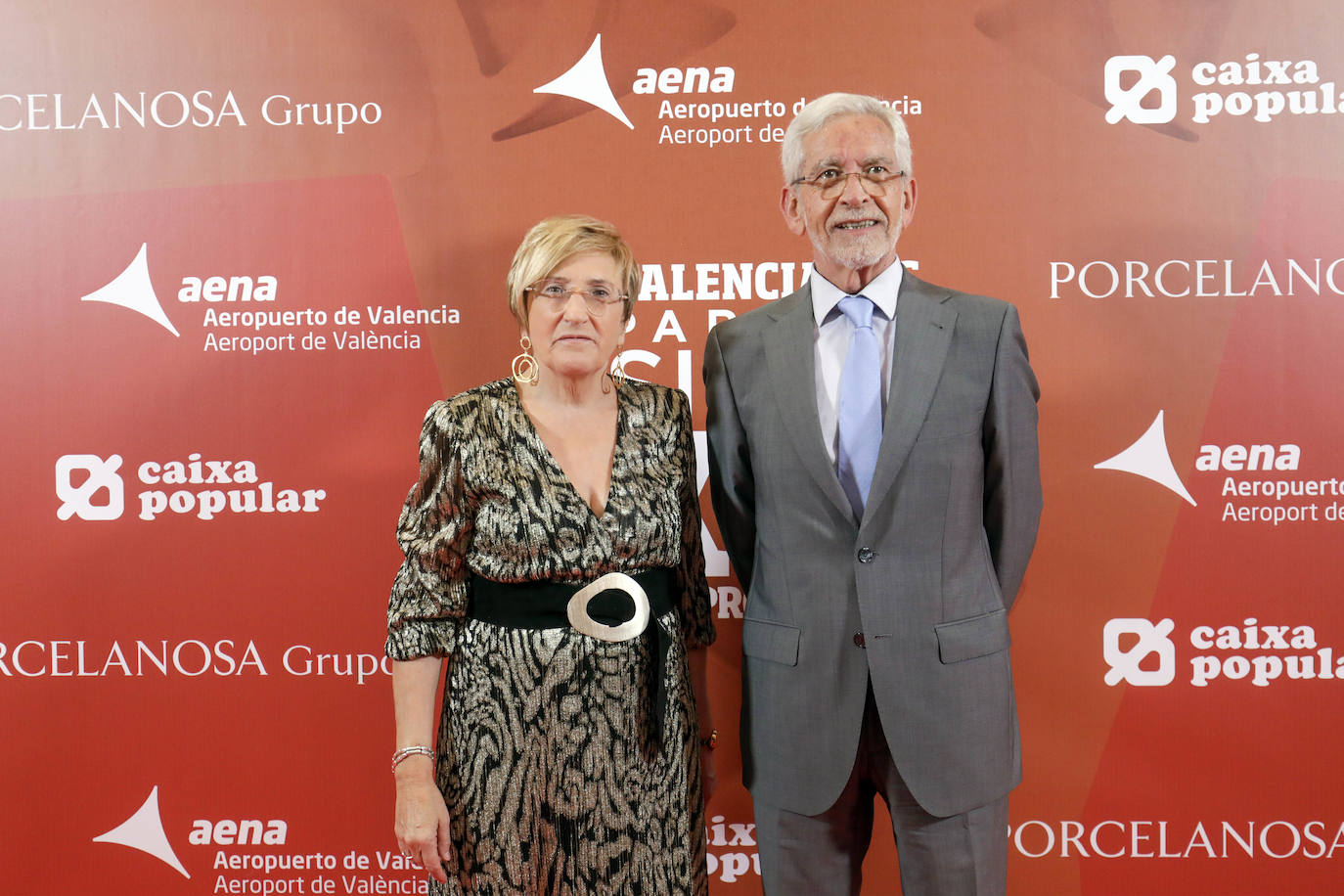 La portavoz del PSPV en Les Corts, Ana Barceló, junto al expresidente de la Generalitat Joan Lerma.