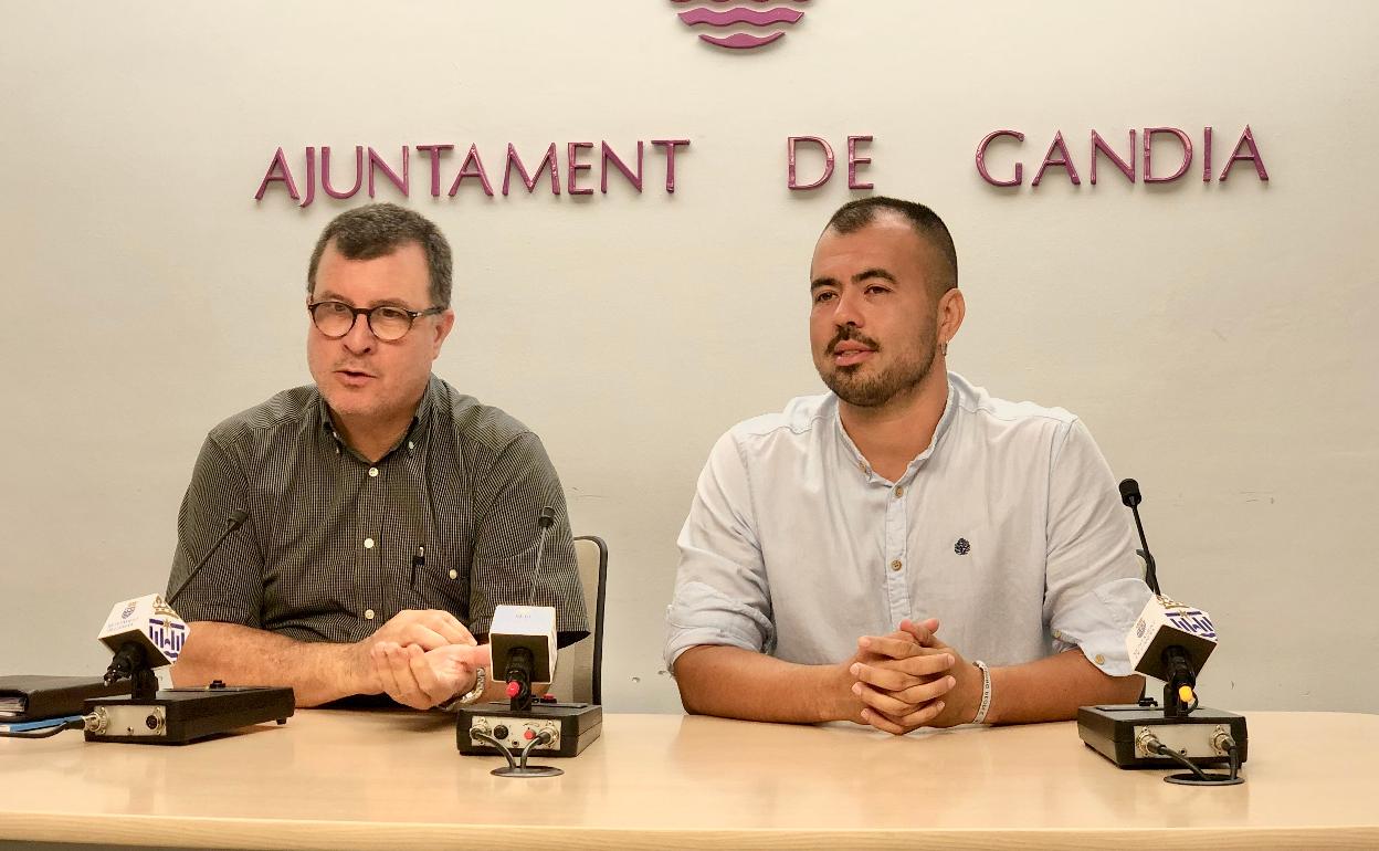 Joan Fuster, director del Serrano, y el edil de Cultura, Nahuel González. 