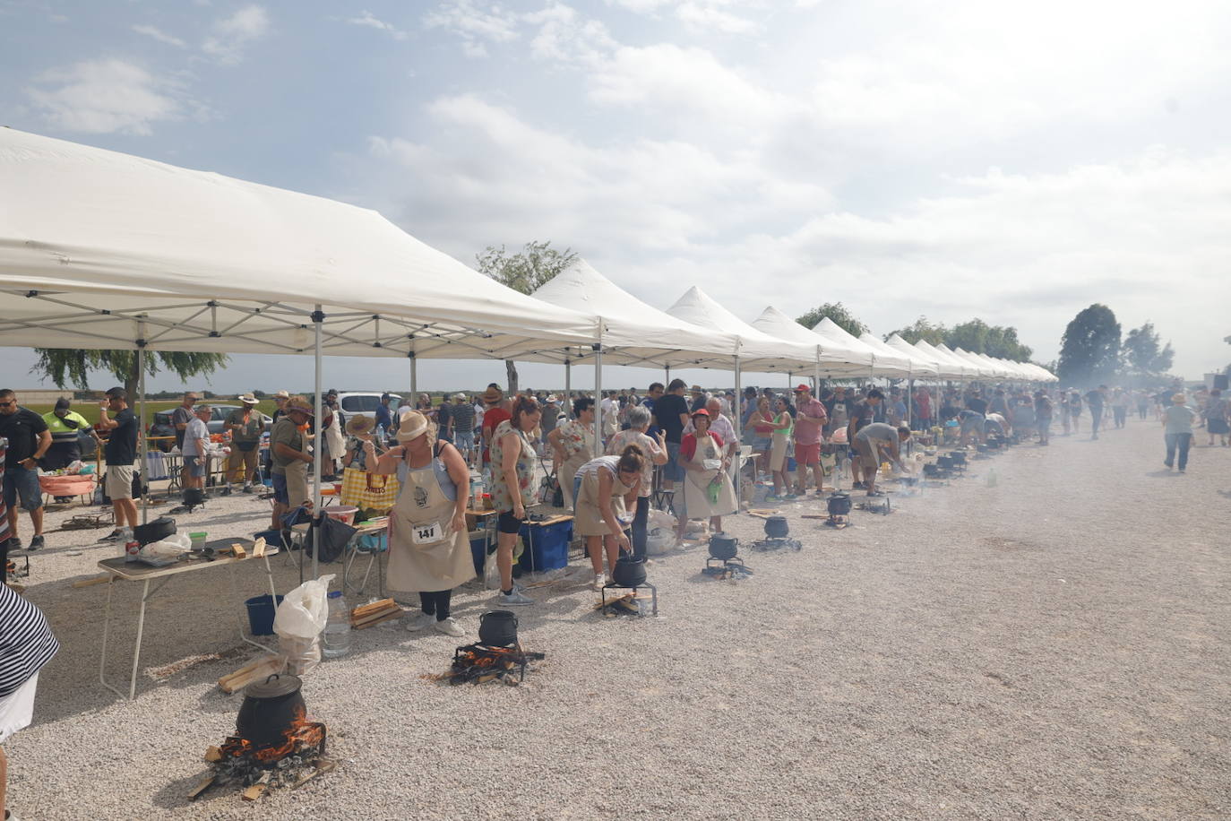 El concurso de allipebre de Catarroja cumple cincuenta años y bate récord con 150 familias o amigos participantes