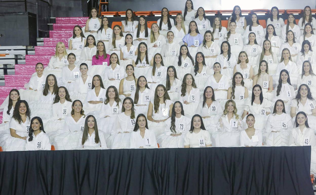 Ensayo general de las candidatas a fallera mayor de Valencia 2023. 