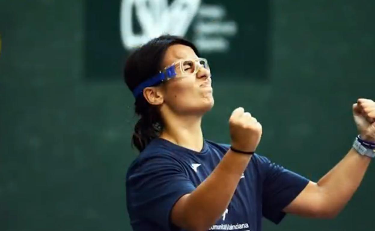 Lidia Simón celebra una de sus victorias. 