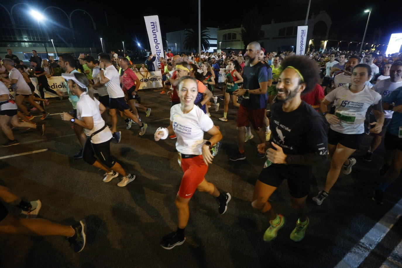 Fotos: Valencia celebra su 15K nocturna 2022