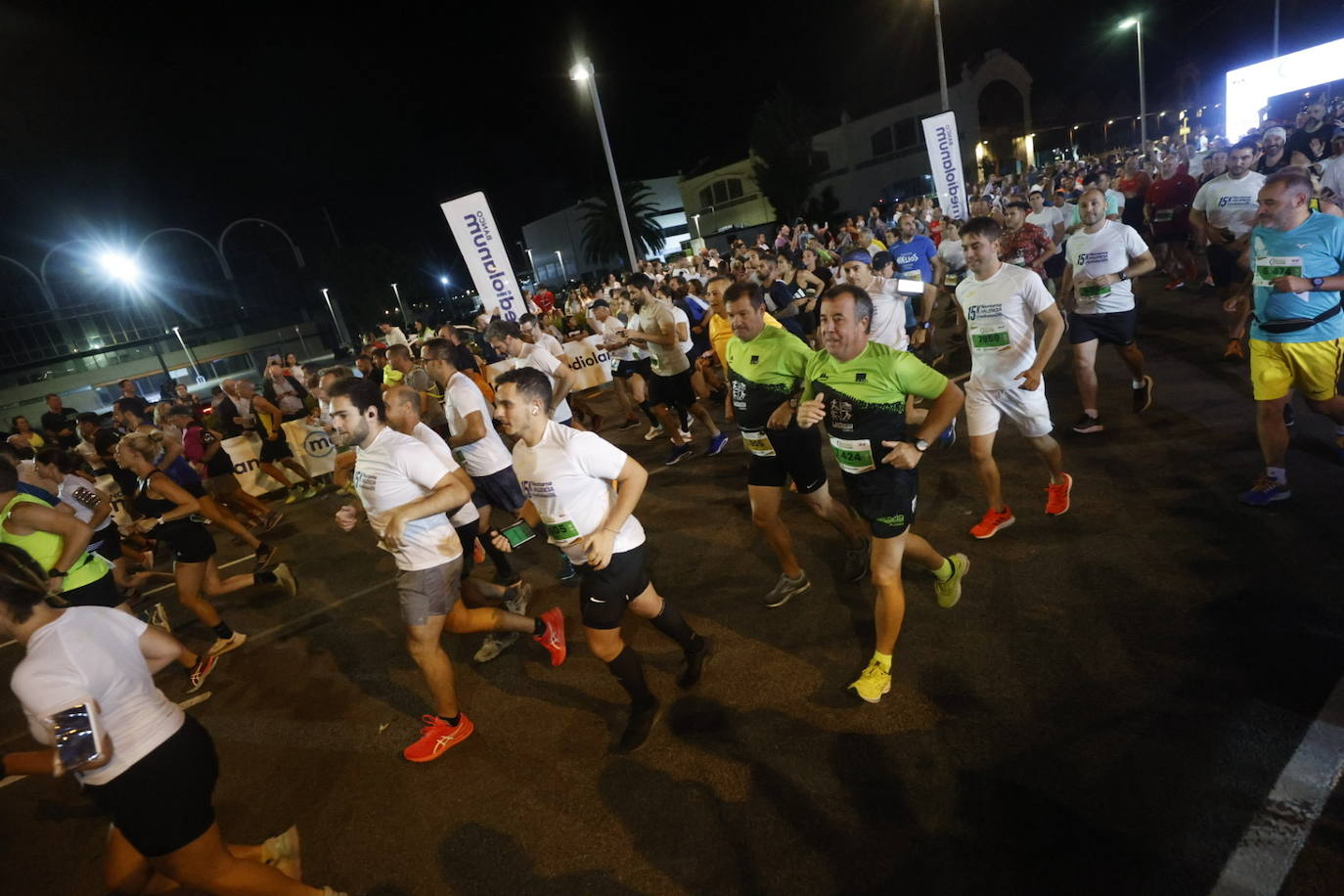 Fotos: Valencia celebra su 15K nocturna 2022