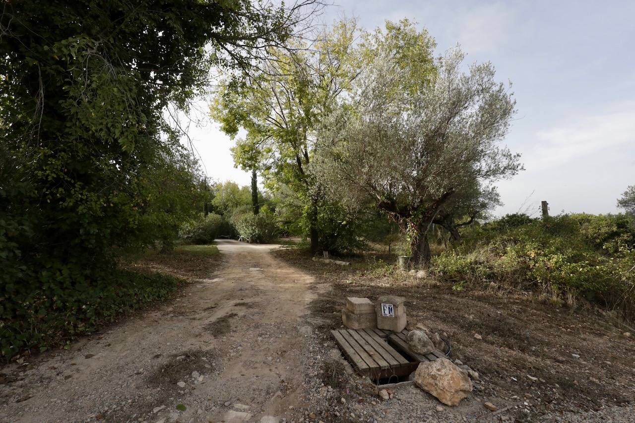 Fotos: Así está la casa de Francis Montesinos que han asaltado dos encapuchados