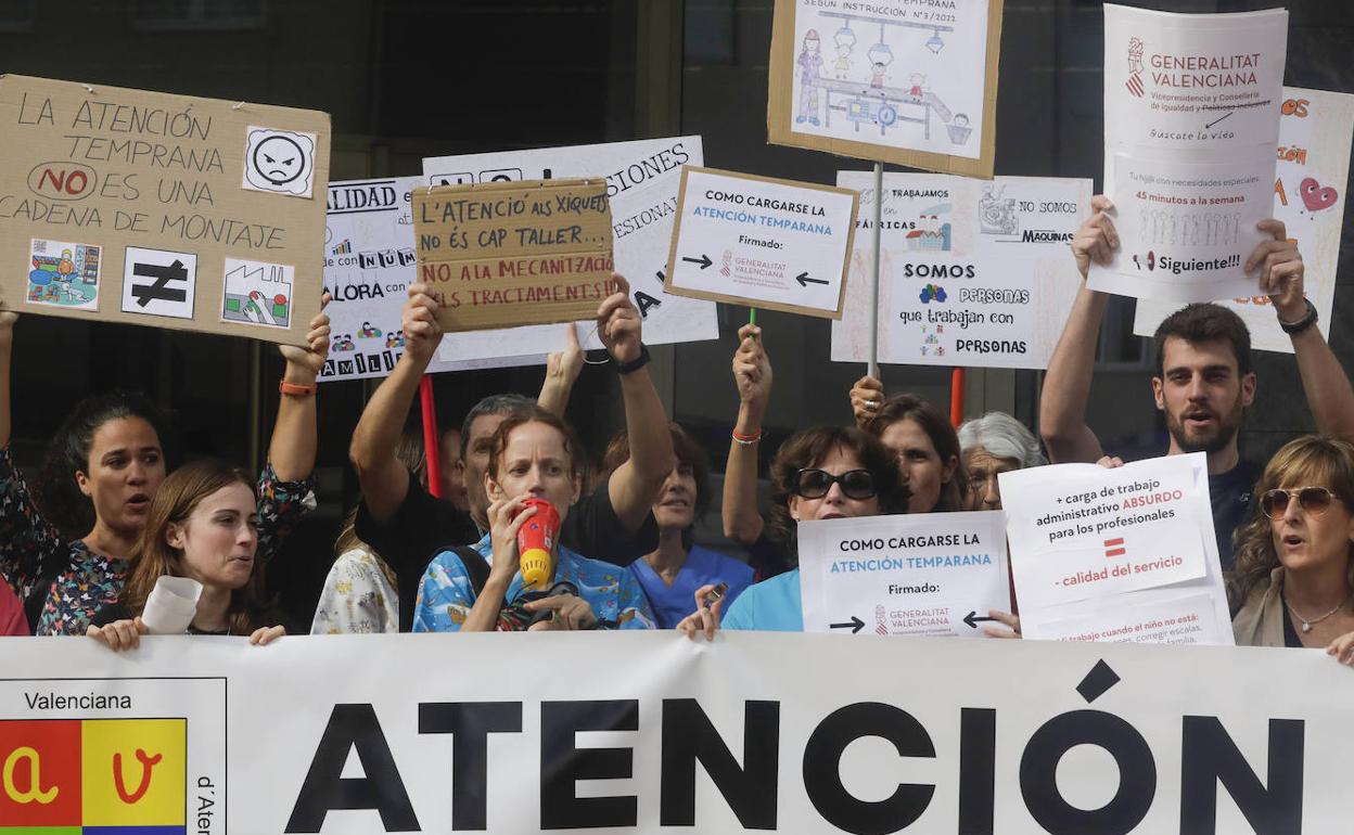 Participantes en la protesta de este miércoles en Valencia.