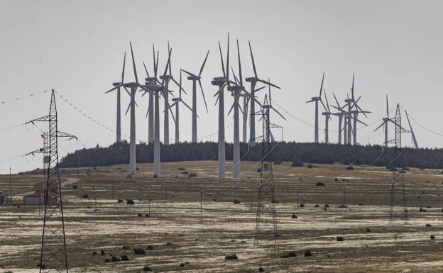 Parque de aerogeneradoes en la localidad de Escucha (Teruel). 