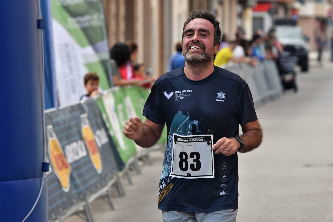 Los corredores en la 10K de Massamagrell.