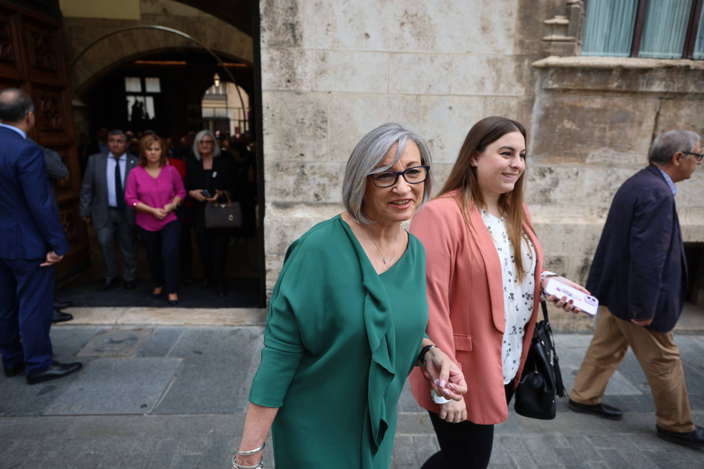 Los invitados pertenecen a diferentes ámbitos de la sociedad valenciana. 