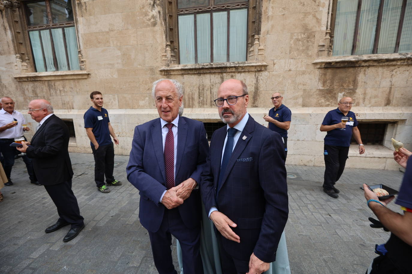 Los invitados pertenecen a diferentes ámbitos de la sociedad valenciana. 