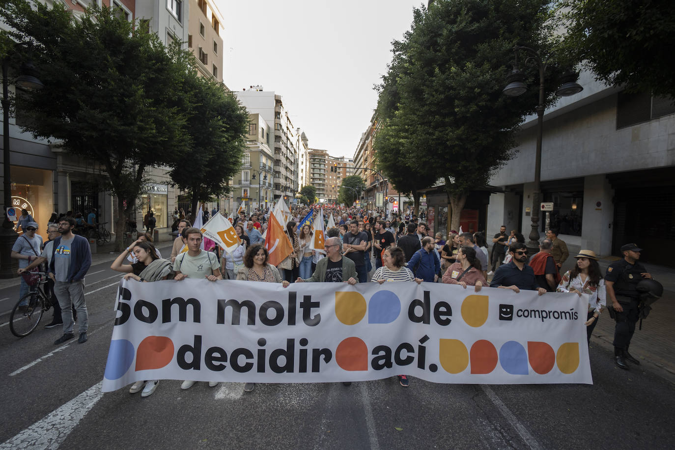 Fotos: Manifestaciones en Valencia por el 9 d&#039;Octubre 2022