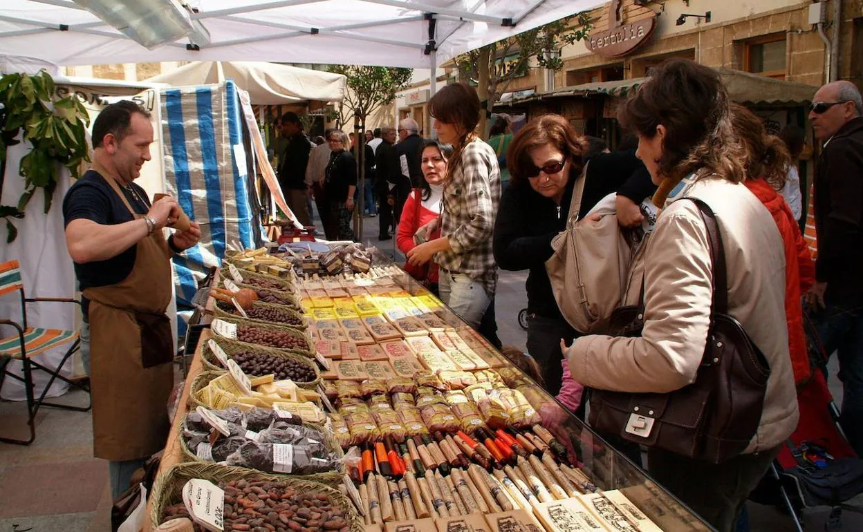 Un mercado de segunda mano llega este domingo a Valencia con productos a 1  euro - Valencia Secreta