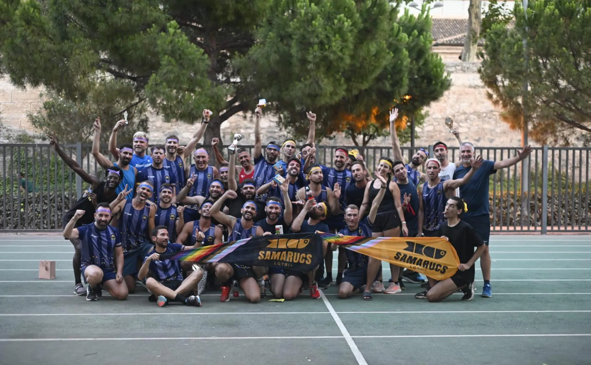 Clubes de atletismo en Valencia | Las carreras no tienen género: Samarucs  Running, un club inclusivo y multicultural | Las Provincias