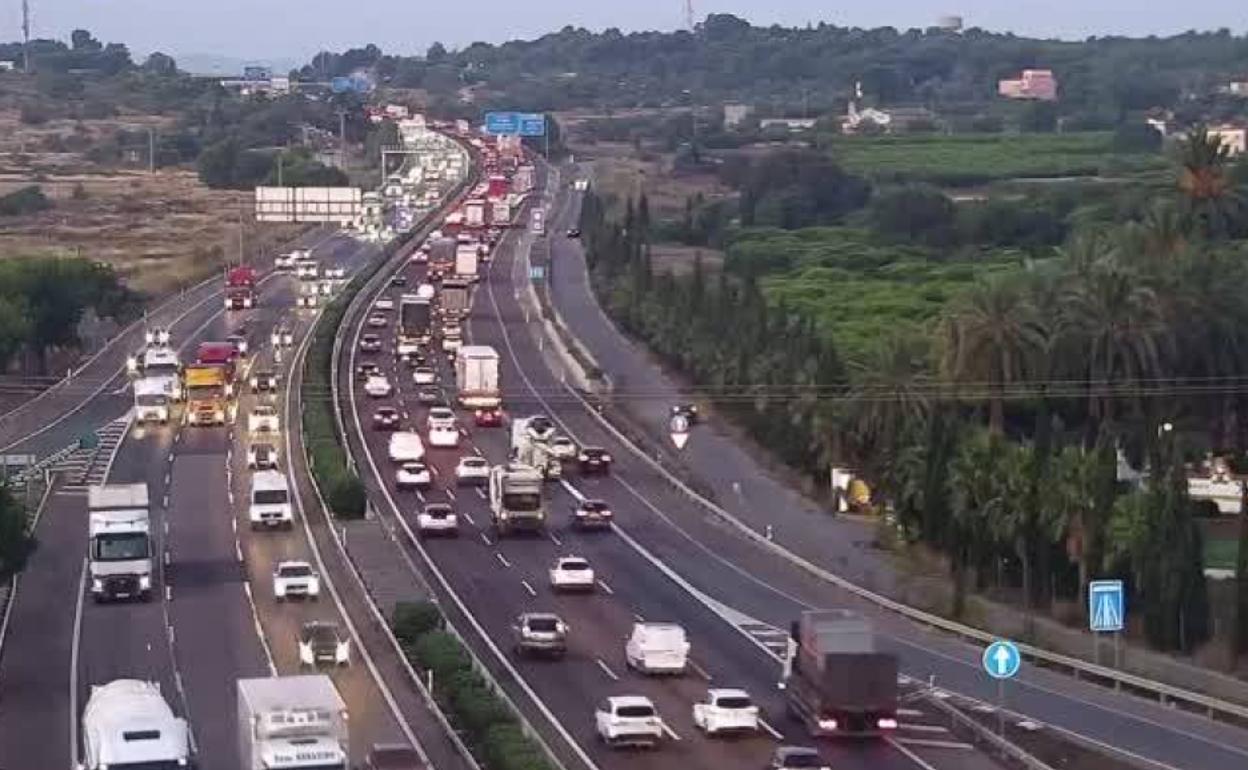 Vista de la A-7 en la mañana de este jueves.