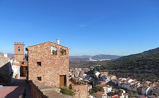 Villafamés desde la calle de la Iglesia. 