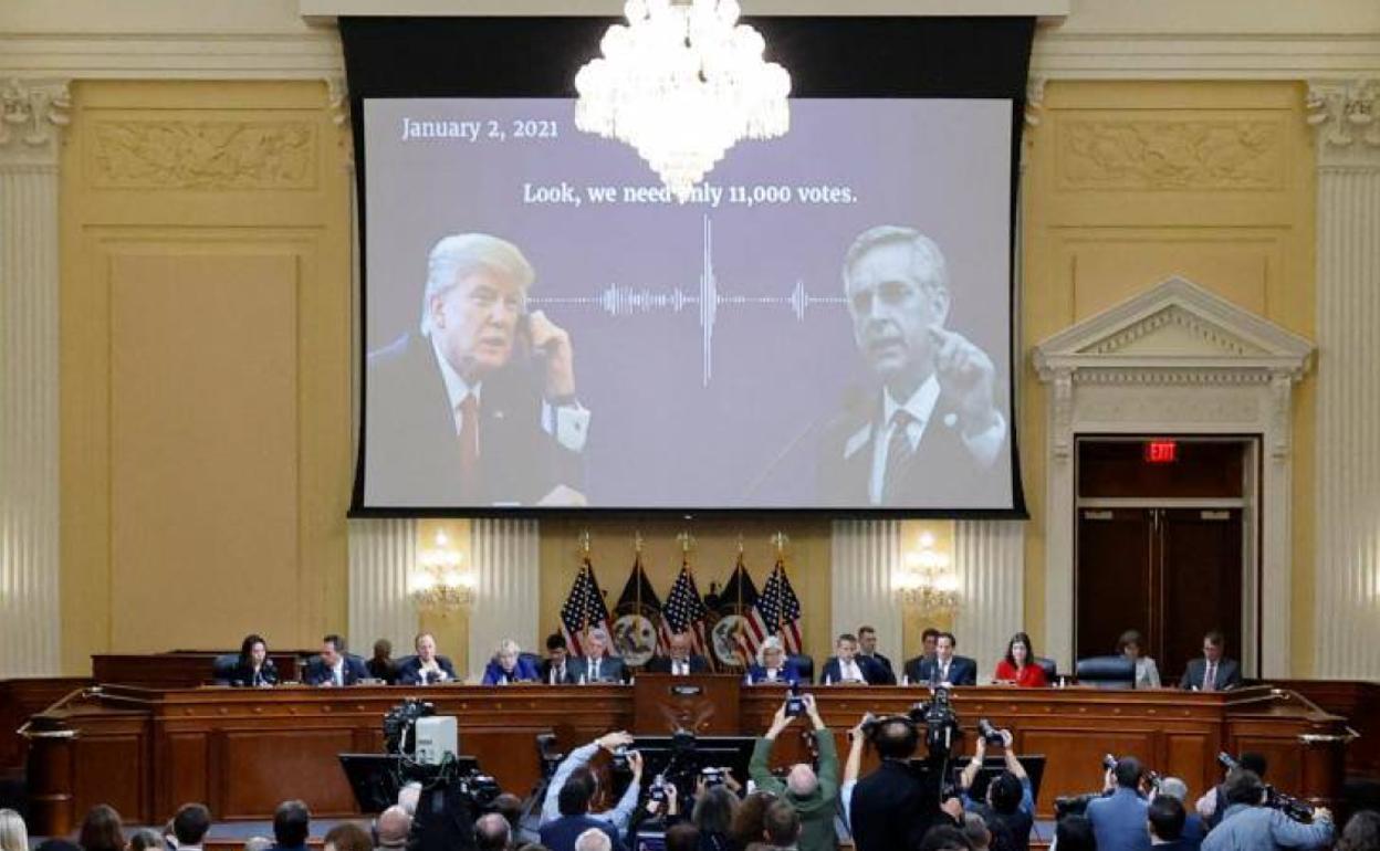 Vista de la audiencia de la Comisión que investiga el asalto al Capitolio, este jueves en Washington.