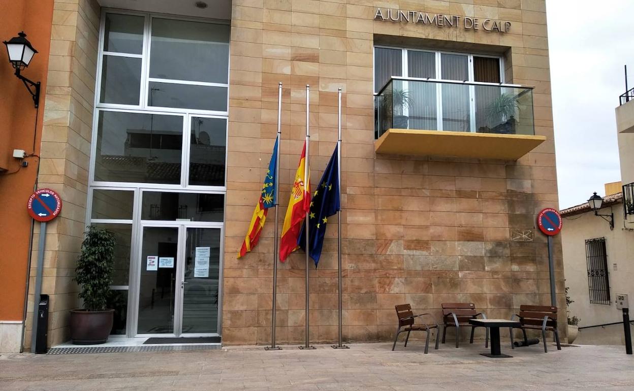 Las protestas tendrán lugar ante el Ayuntamiento de Calp. 