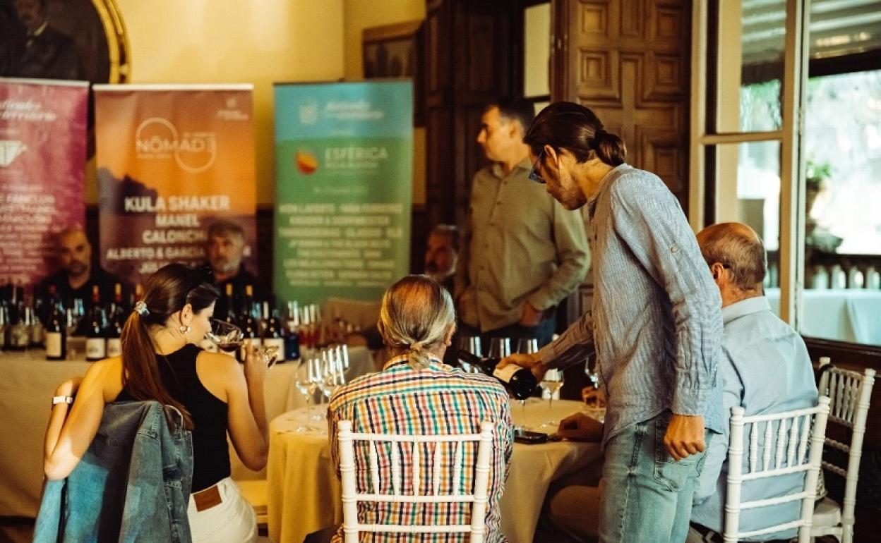 Una de las catas de vino celebradas dentro de las experiencias organizadas por el Festival. 