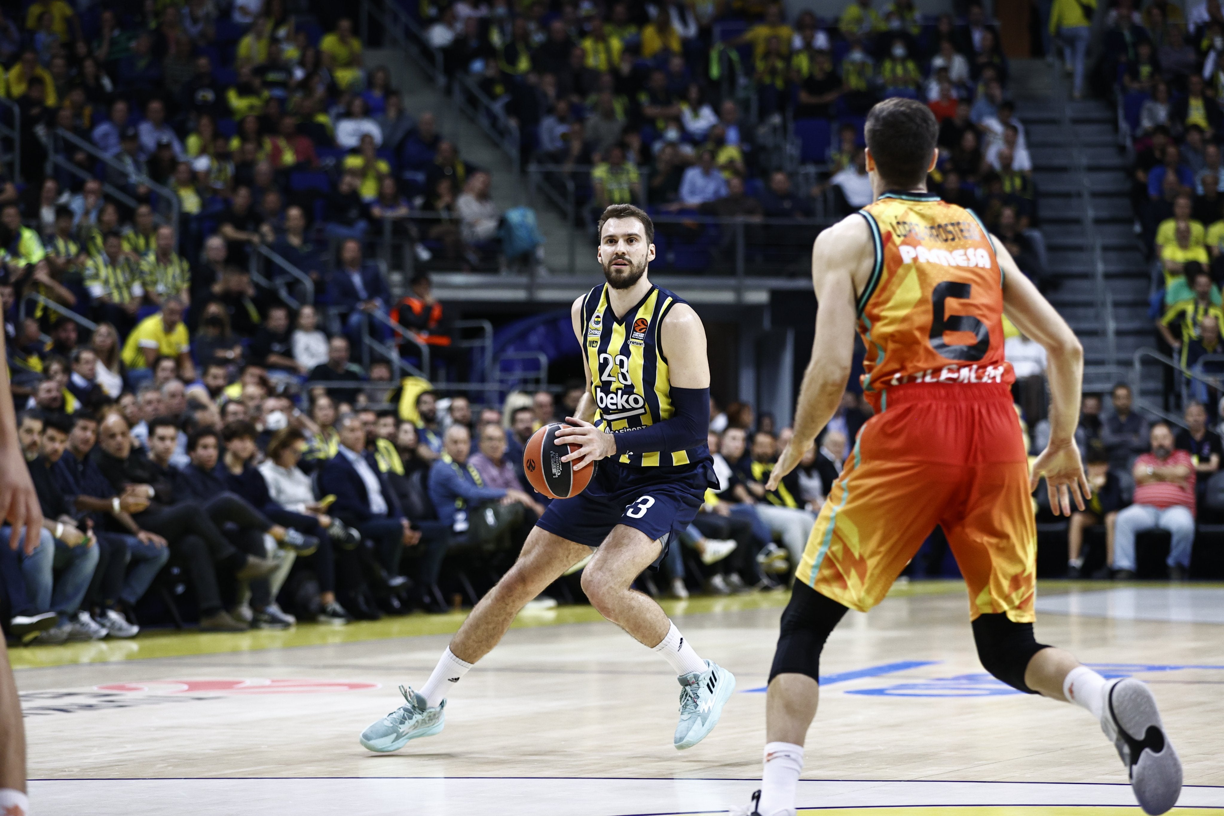 Un lance del Fenerbahçe-Valencia Basket