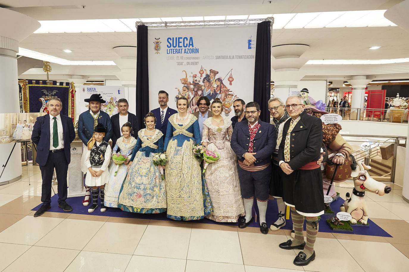 Fotos: Las falleras mayores de Valencia inaguran la exposición de bocetos de las fallas especiales de 2023