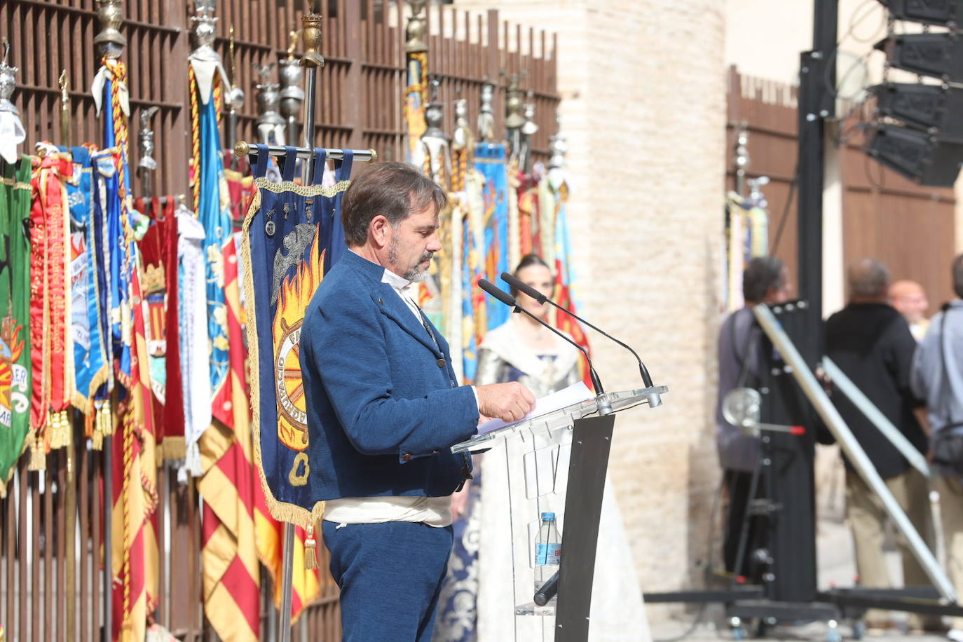 Fotos: El Marítimo homenajea a la Senyera