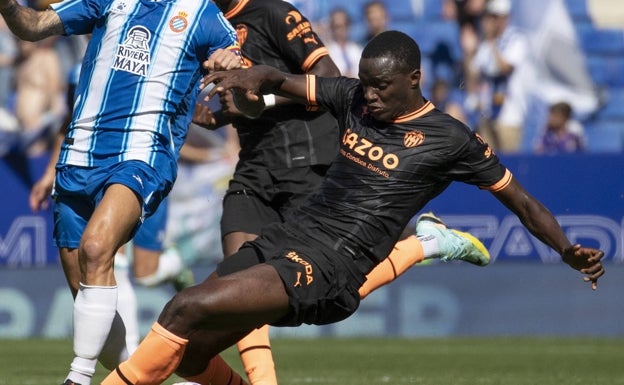 Diakhaby en una jugada frente al Espanyol. 