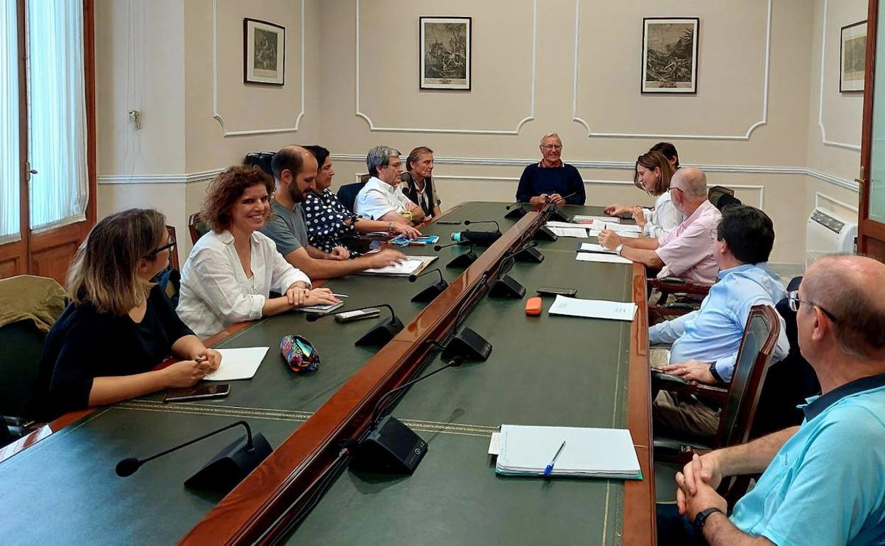 Reunión del jurado en el Ayuntamiento de Valencia. 