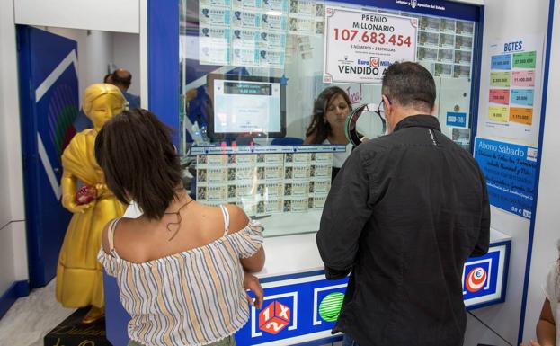 La Primitiva entrega más de 641.800 euros a dos jugadores este jueves 