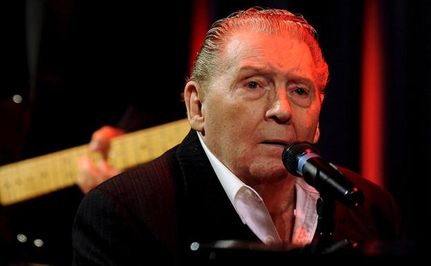 Jerry Lee Lewis, en plena actuación, hace doce años.