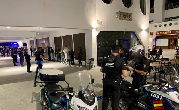 Un total de 30 detenidos en Alicante en el fin de semana previo a Halloween