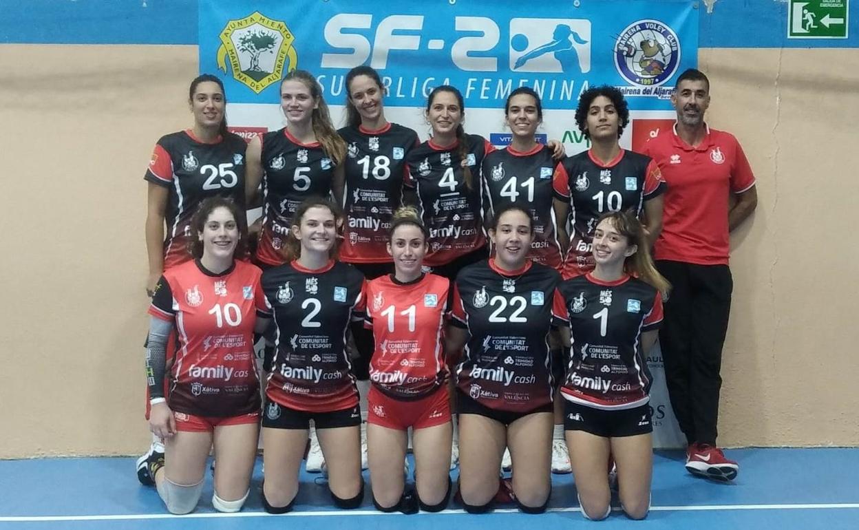 El equipo femenino del Xàtiva Voleibol que se enfrentó el sábado al Mairena. 