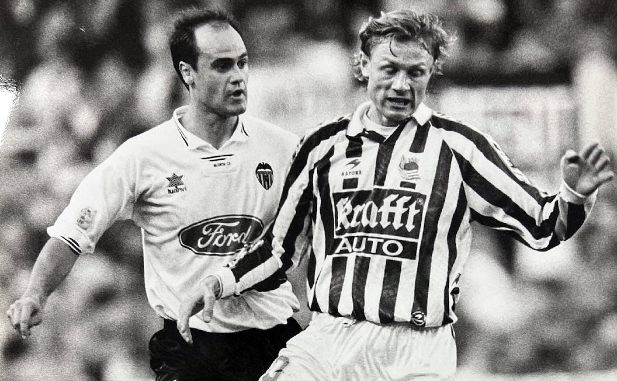 Fernando y Karpin, en el Valencia-Real Sociedad disputado en Mestalla en 1995.