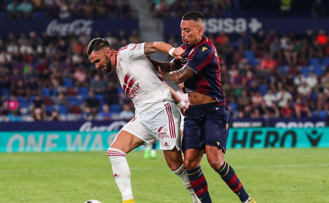 Vezo es sería duda ante el Albacete y podría volver para la Copa. 