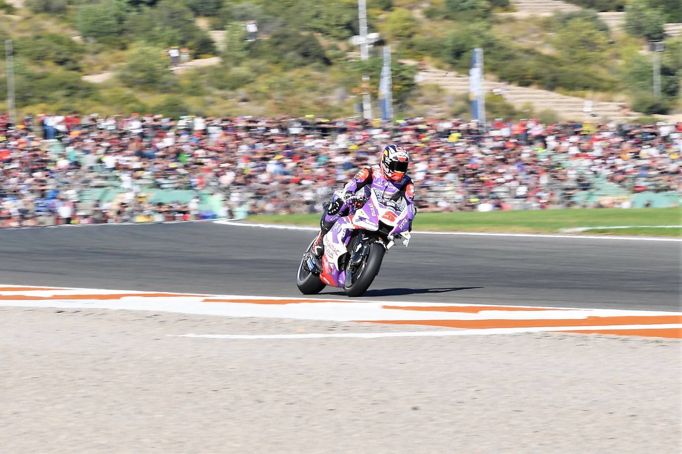 Espectacular ambiente en el Circuito Ricardo Tormo