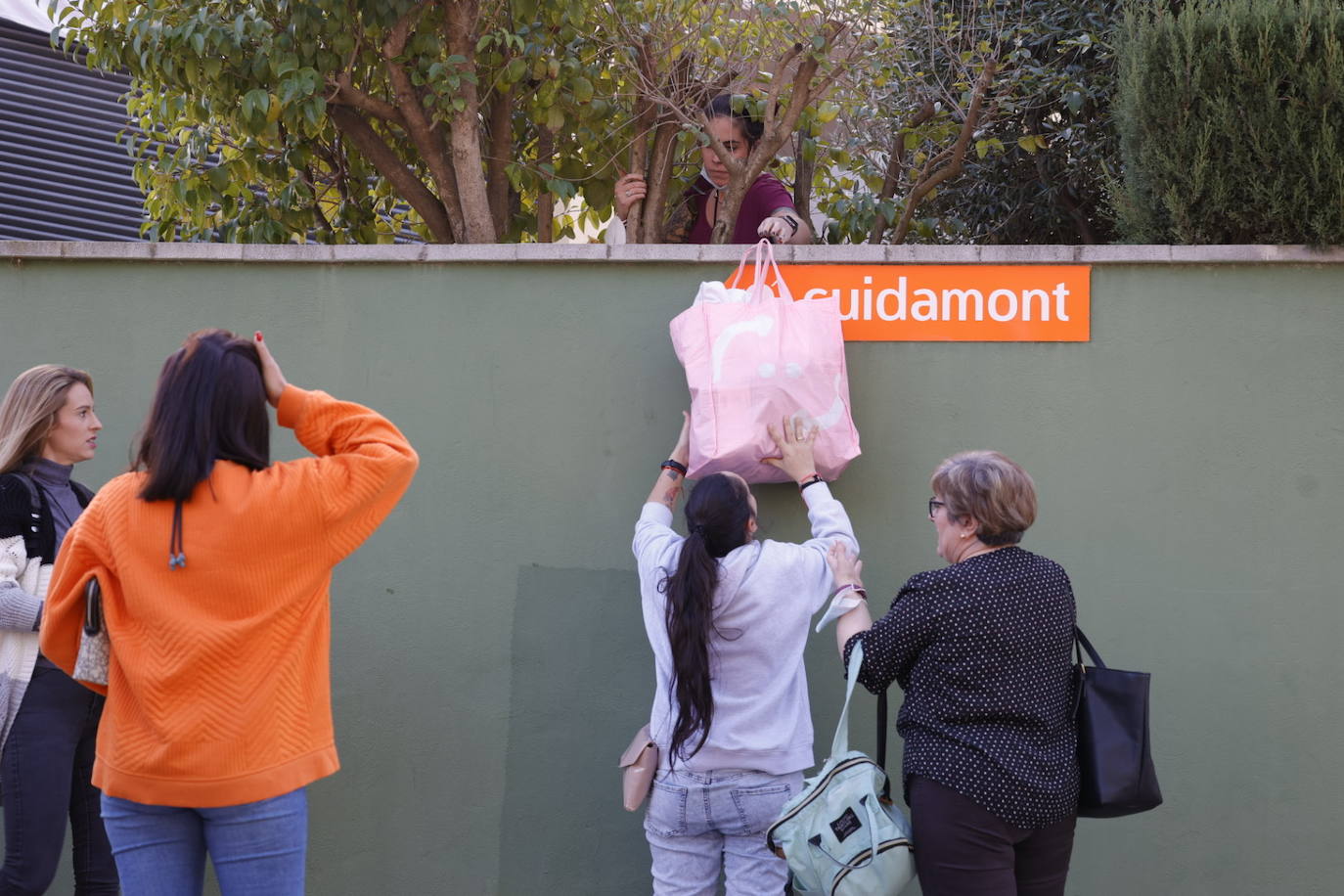 Fotos: Desahucio en una residencia de mayores en L&#039;Eliana