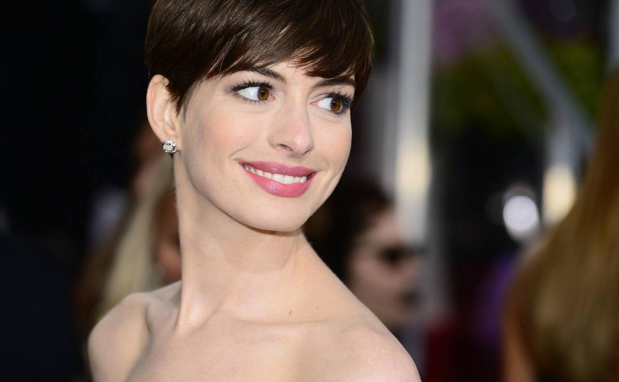 La actriz Anne Hathaway nació un 12 de noviembre. 