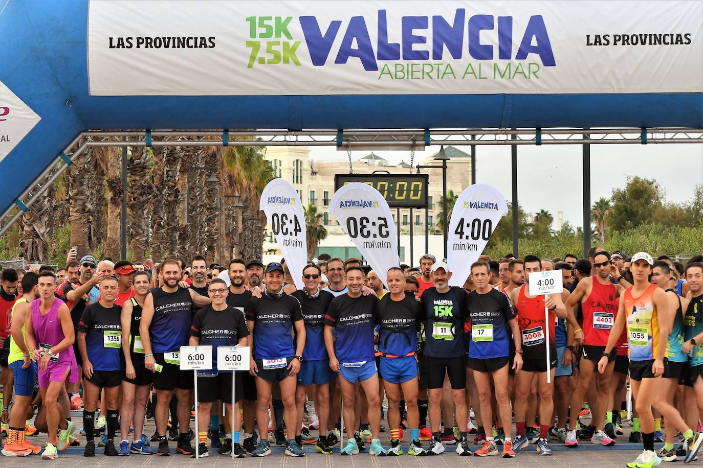 Fotos: Búscate en la llegada de la 15K y 7.5K Valencia Abierta al Mar 2022