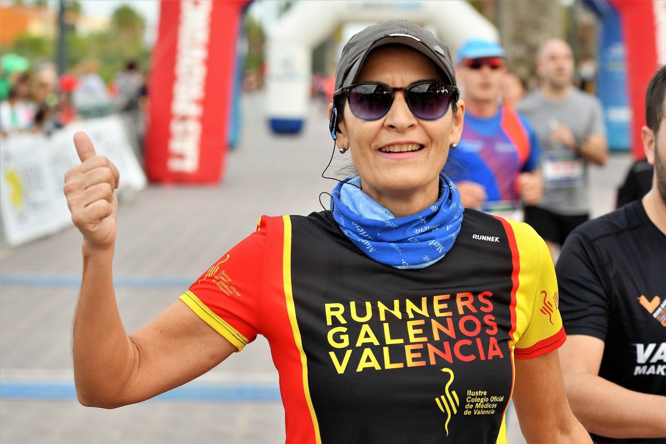 Fotos: Búscate en la llegada de la 15K y 7.5K Valencia Abierta al Mar 2022