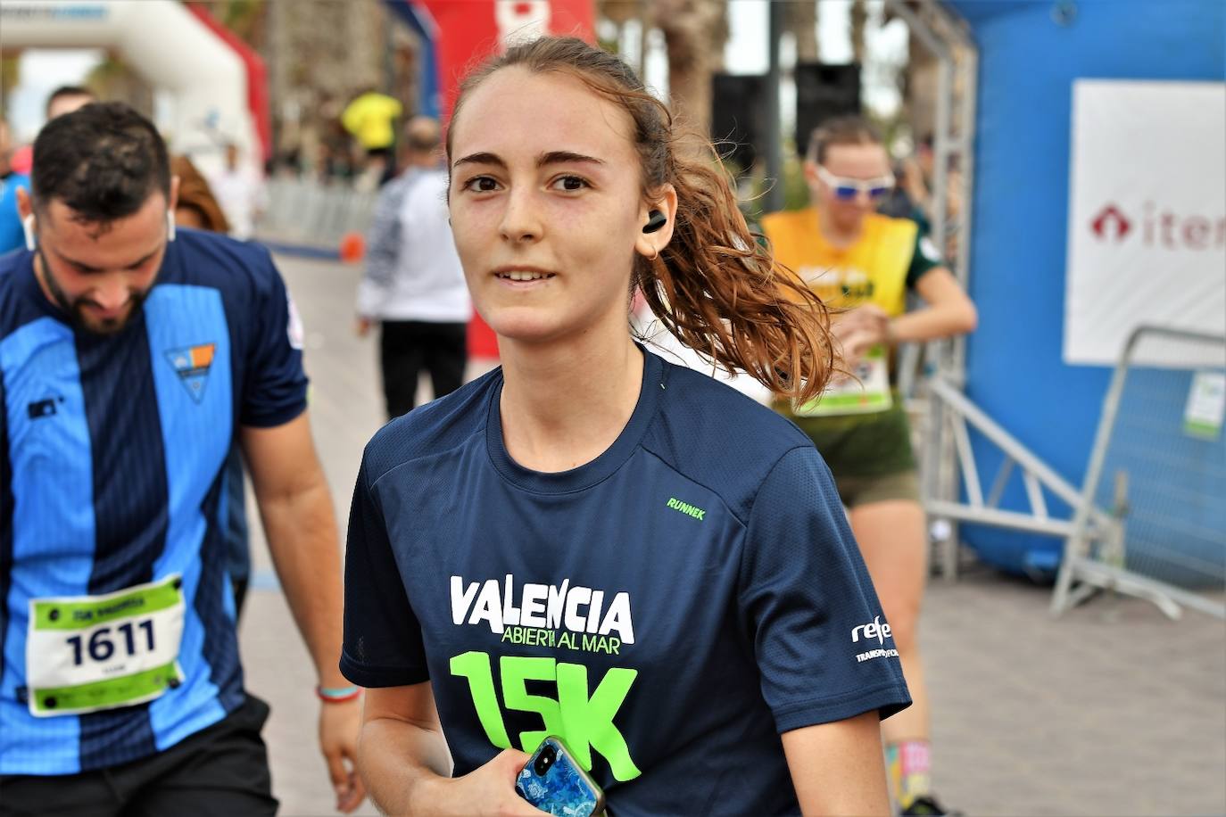 Fotos: Búscate en la llegada de la 15K y 7.5K Valencia Abierta al Mar 2022